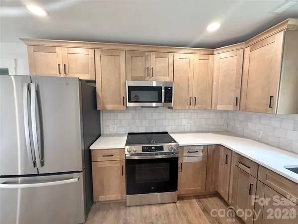 $389,900 | 2504 Lazy Oak Drive, Lancaster, SC 29720