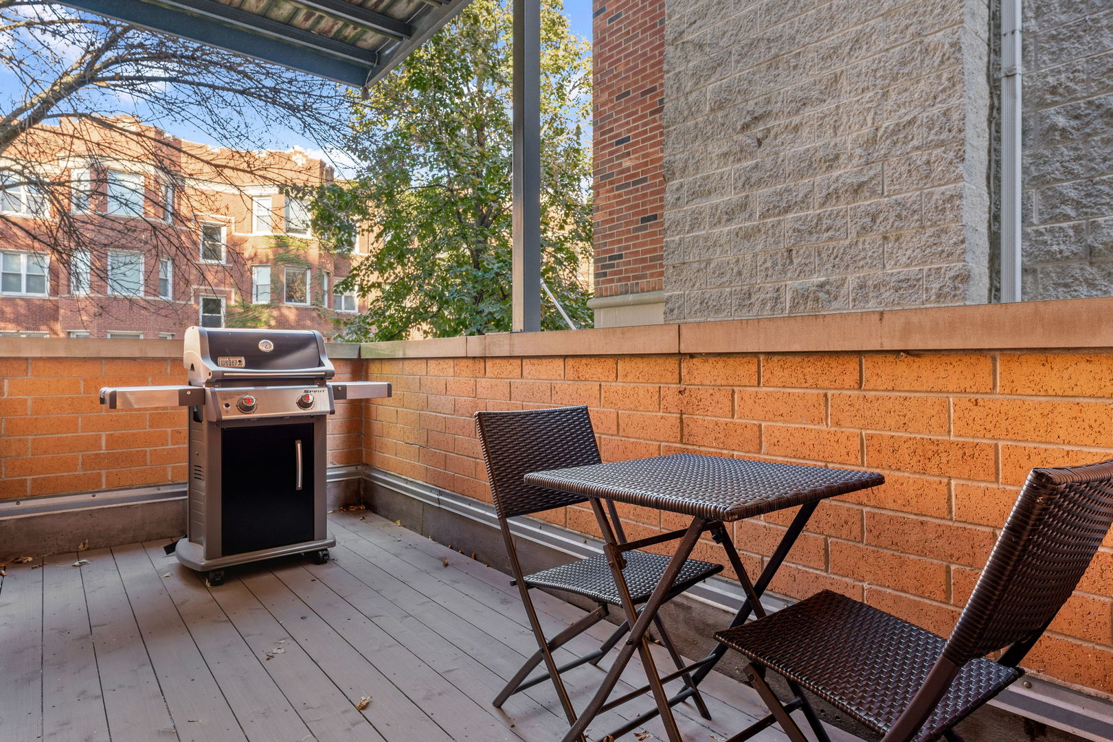 933 West George Street, Unit 1N Chicago, IL 60657 - Photo 13 of 30 a view of a chairs and table in the balcony