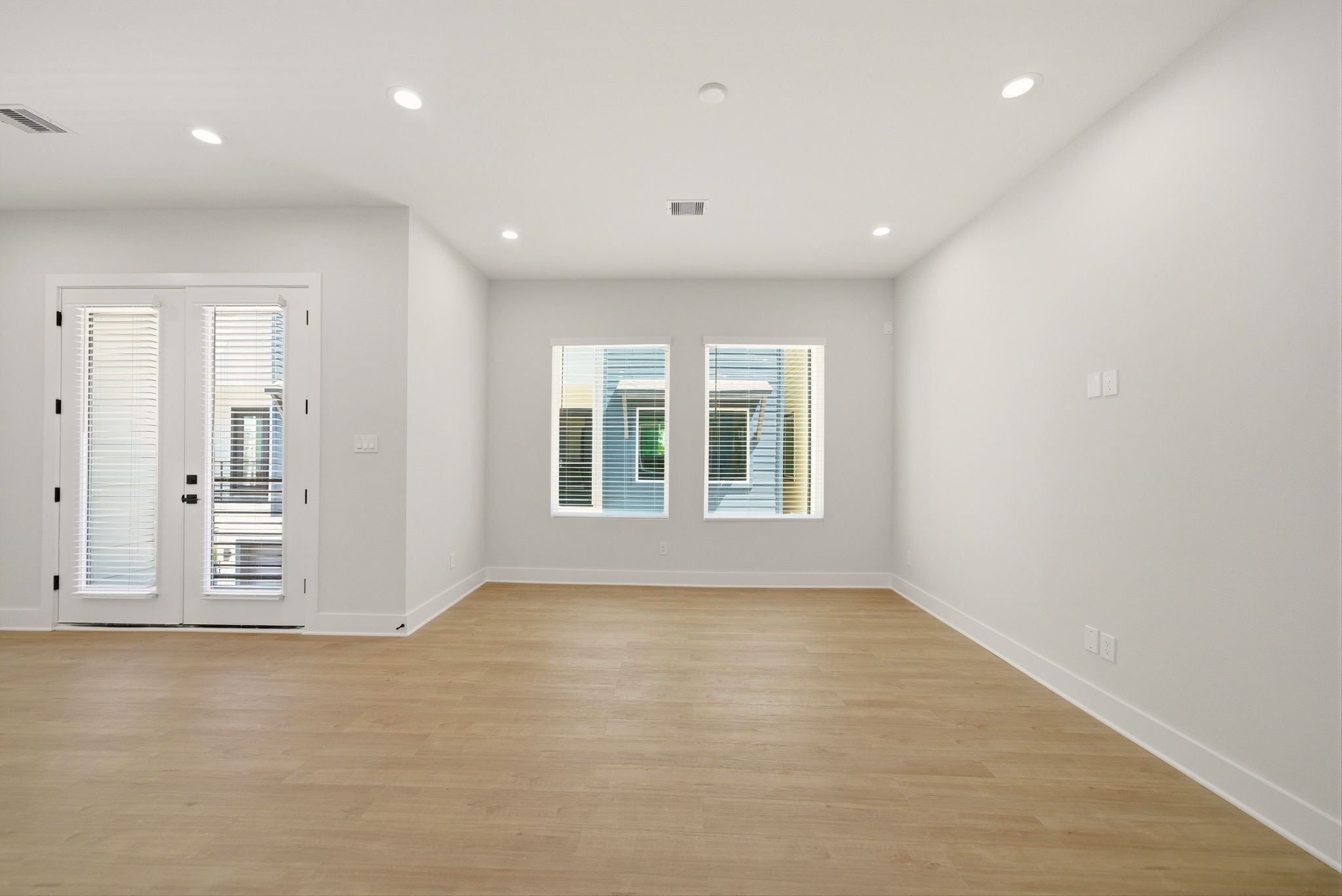 1396 Cedar Post Lane Houston, TX 77080 - Photo 15 of 33