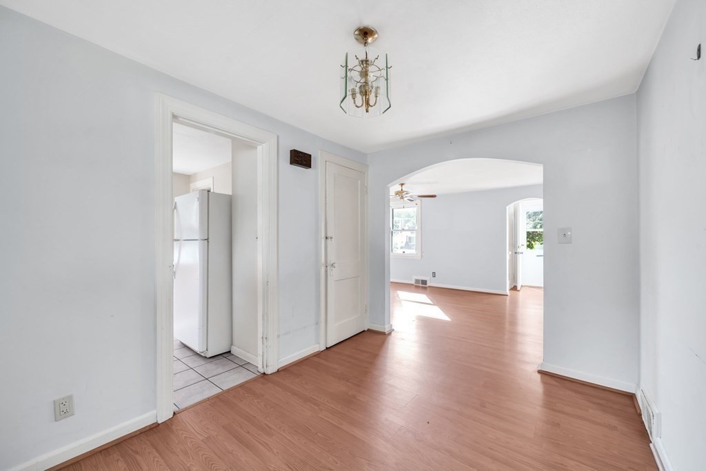 34 Ashley Road Holyoke, MA 01040 - Photo 8 of 32 Gallery Image 8