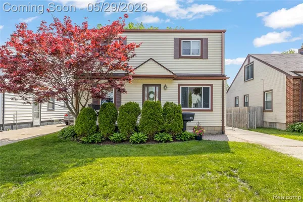 $347,000 | 1019 Hoffman Avenue, Royal Oak, MI 48067