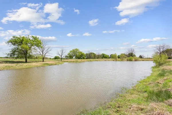 $621,000 | 1576 HCR 2302 South, West, TX 76691