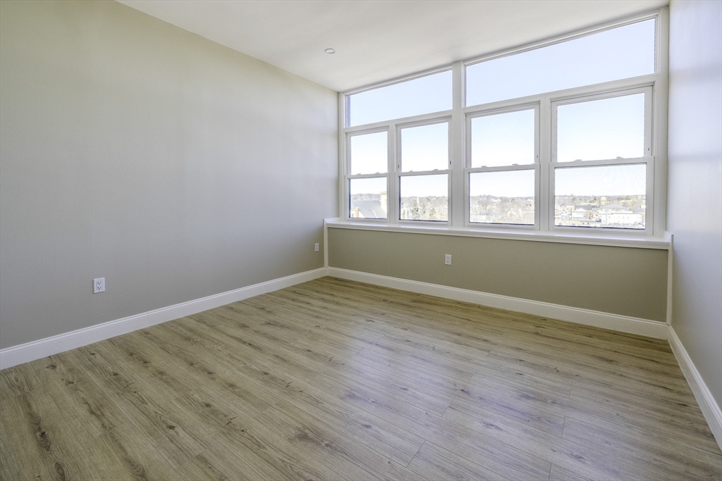 340 Main Street, Unit 703 Melrose, MA 02176 - Photo 9 of 16