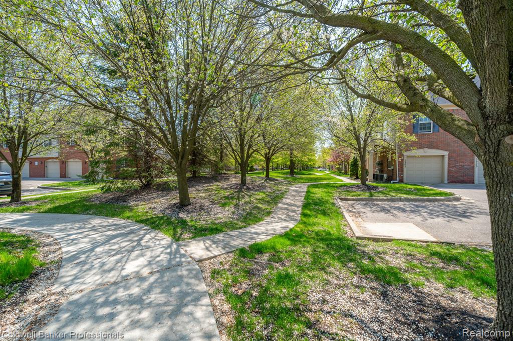 4155 Berkeley Avenue Canton, MI 48188 - Photo 34 of 40