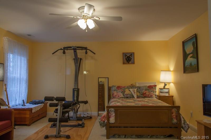 1611 Hunters Place Road York, SC 29745 - Photo 12 of 16 Gallery Image 12
