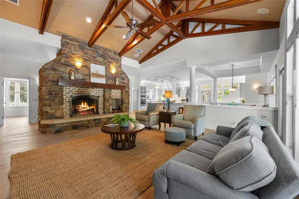 $2,238,000 | 7106 Northwest 18th Avenue, Gainesville, FL 32605