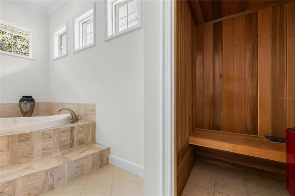 $2,238,000 | 7106 Northwest 18th Avenue, Gainesville, FL 32605