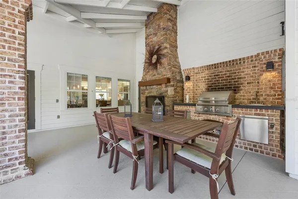 $2,238,000 | 7106 Northwest 18th Avenue, Gainesville, FL 32605