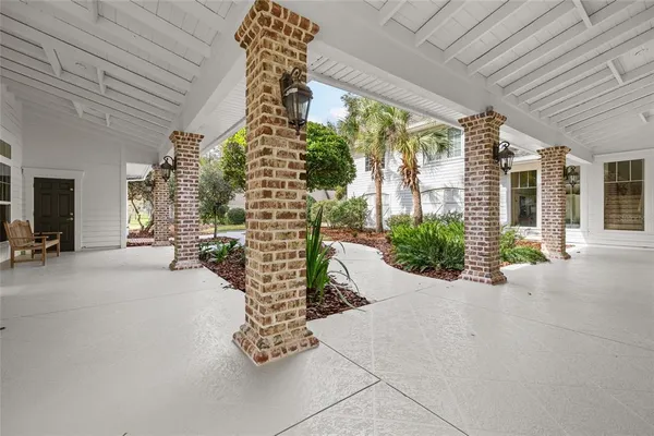 $2,238,000 | 7106 Northwest 18th Avenue, Gainesville, FL 32605