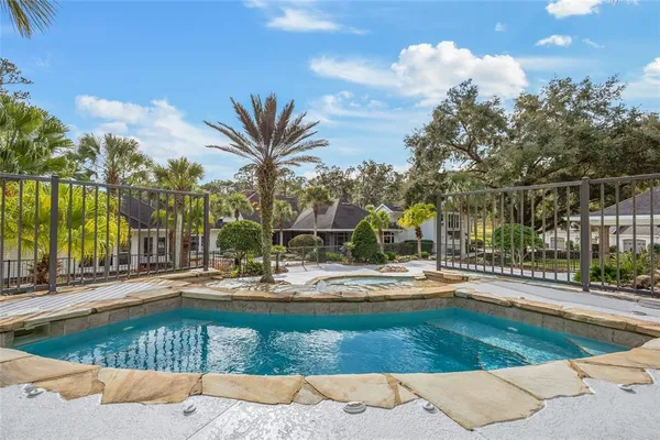 $2,238,000 | 7106 Northwest 18th Avenue, Gainesville, FL 32605