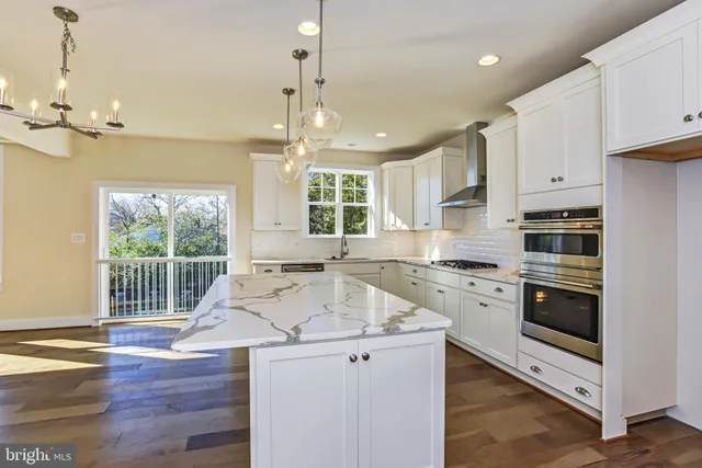 $1,312,400 | 8753 Southern Oaks Place, Lorton, VA 22079