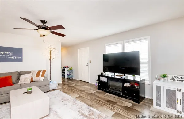 $194,900 | 4690 Tunnel Mill Road, Charlestown, IN 47111