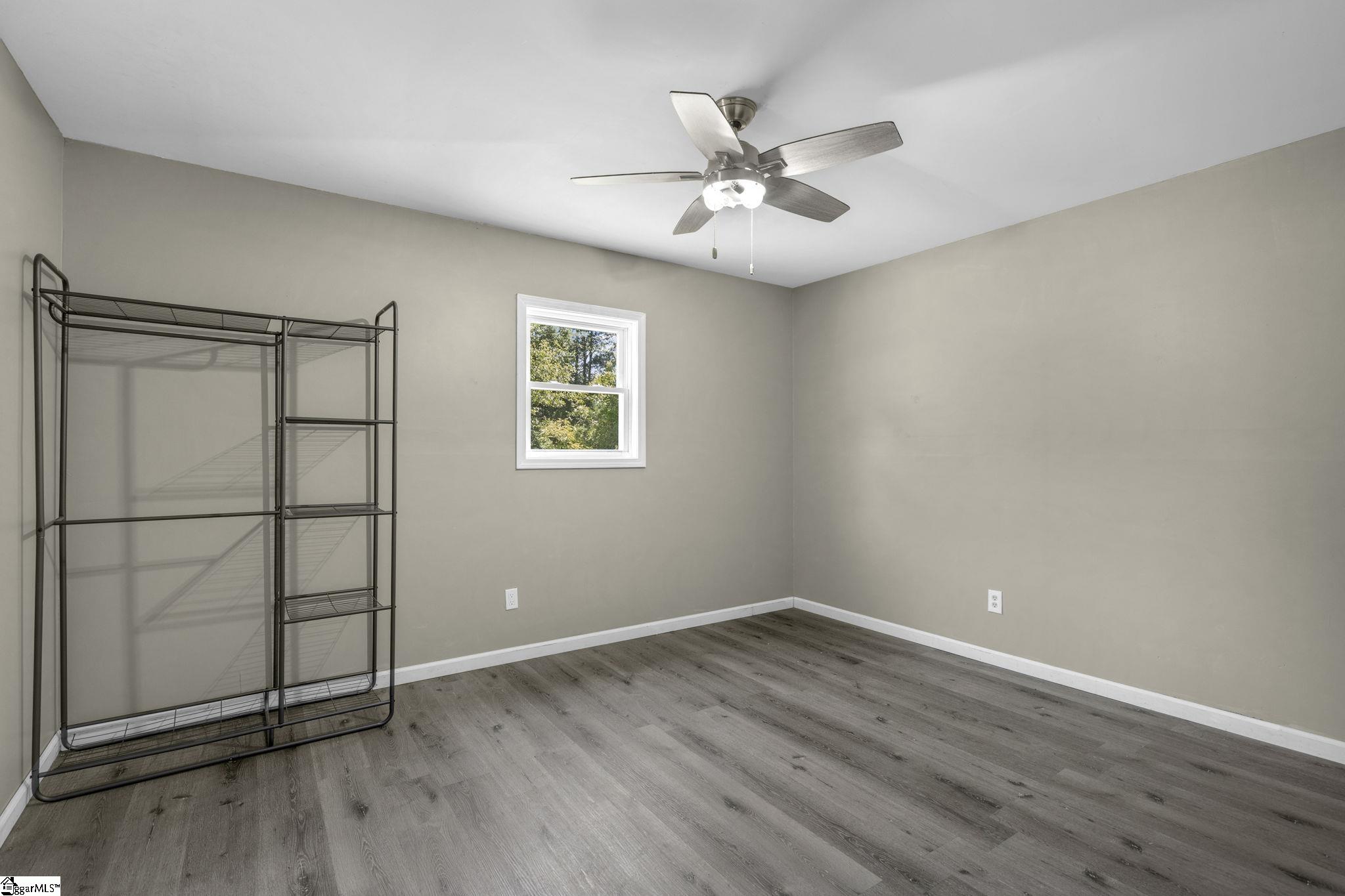 352 Riggins Road Pickens, SC 29671 - Photo 14 of 36