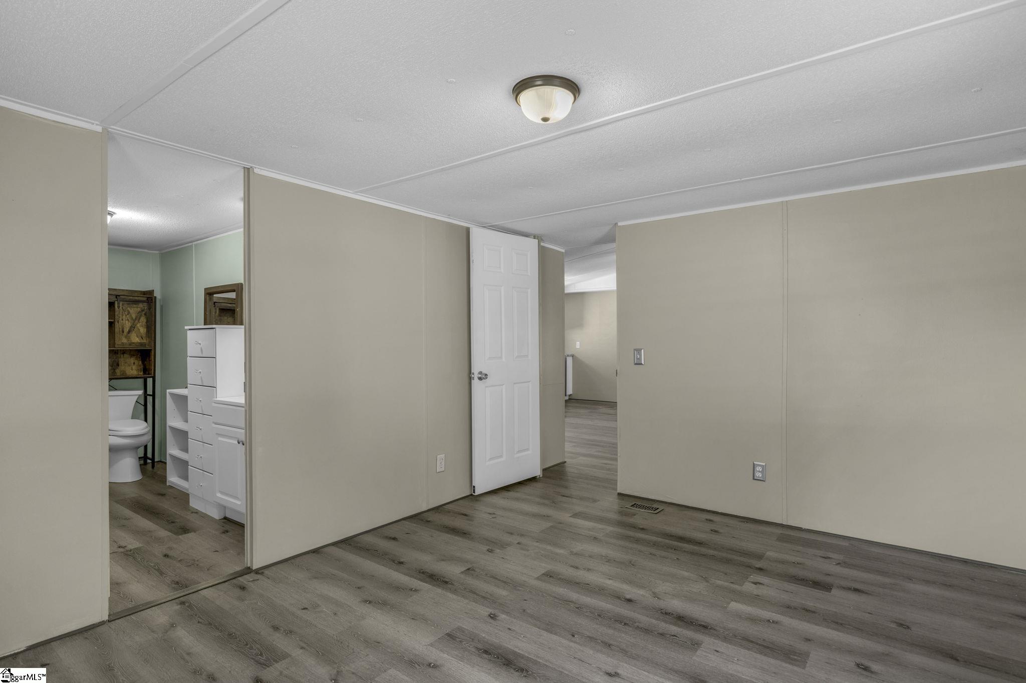 352 Riggins Road Pickens, SC 29671 - Photo 18 of 36