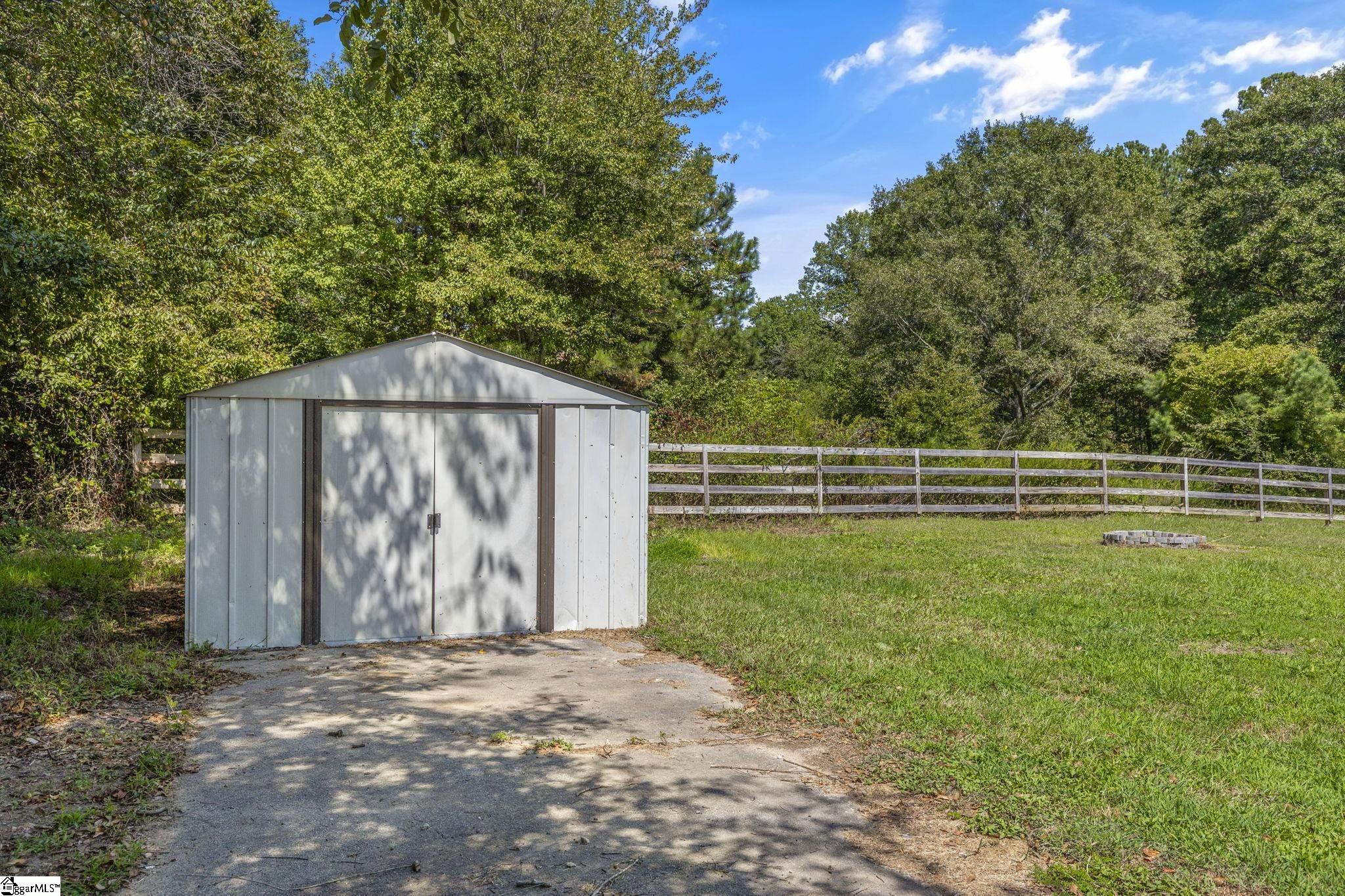 352 Riggins Road Pickens, SC 29671 - Photo 32 of 36