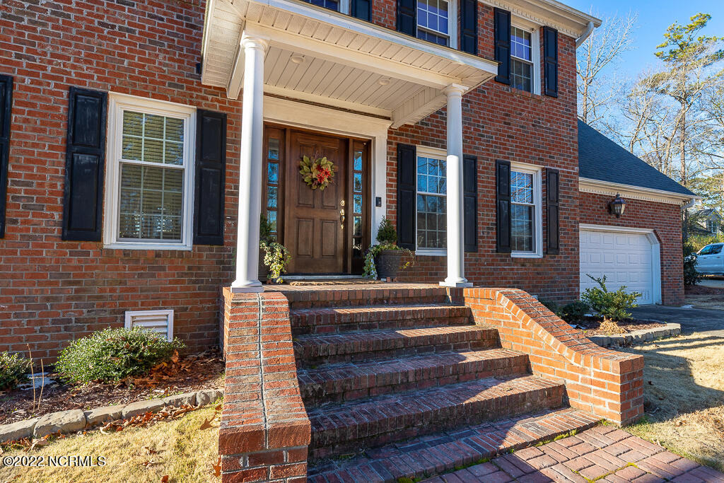 205 Castle Ridge Road New Bern, NC 28562 - Photo 2 of 29 IMG_7860