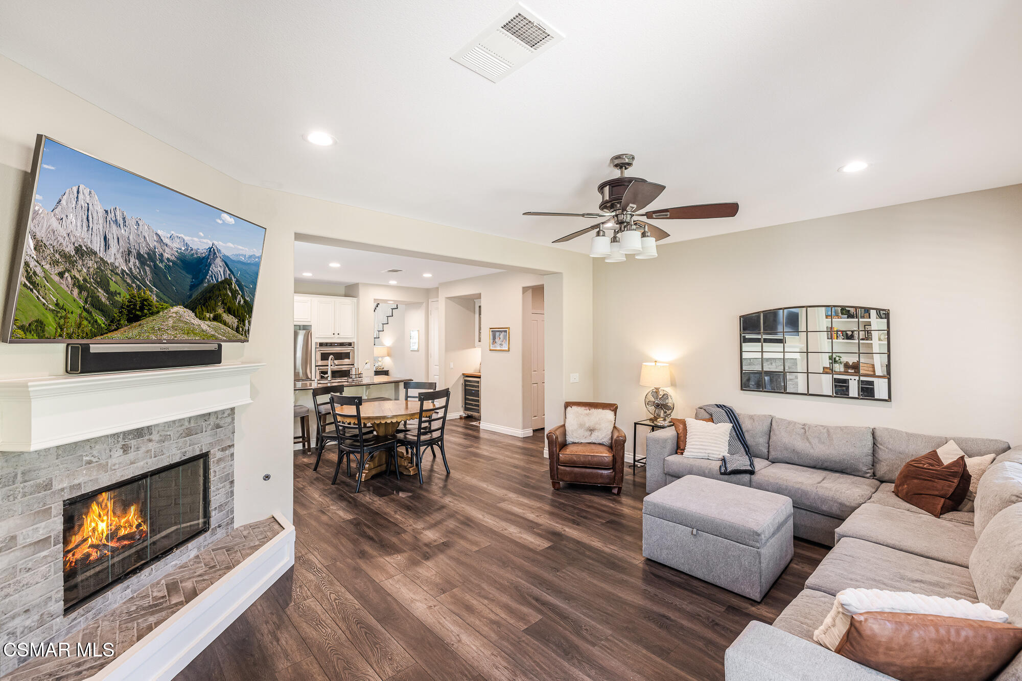 14819 Blue Ridge Court Moorpark, CA 93021 - Photo 15 of 49 14919 Blue Ridge Ct-VinceDingmanMedia-17