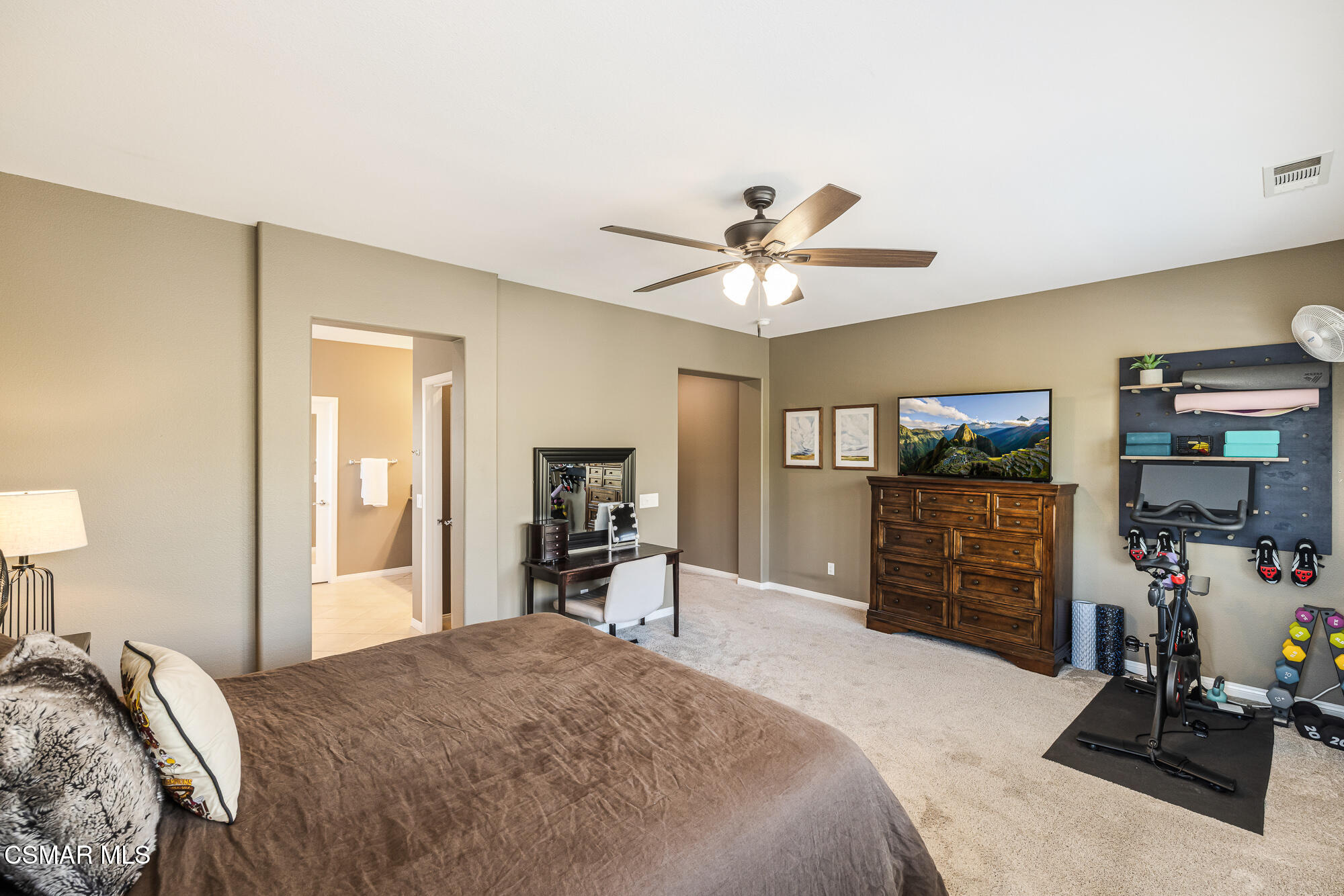 14819 Blue Ridge Court Moorpark, CA 93021 - Photo 27 of 49 14919 Blue Ridge Ct-VinceDingmanMedia-29