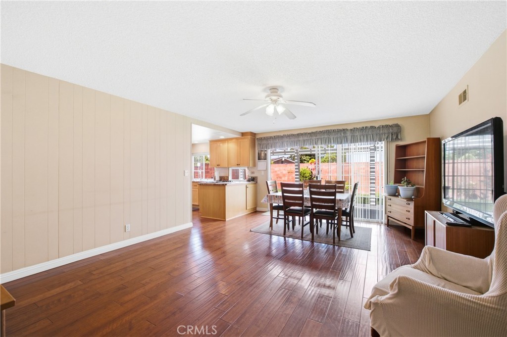 2253 Grafton Street Simi Valley, CA 93063 - Photo 7 of 30