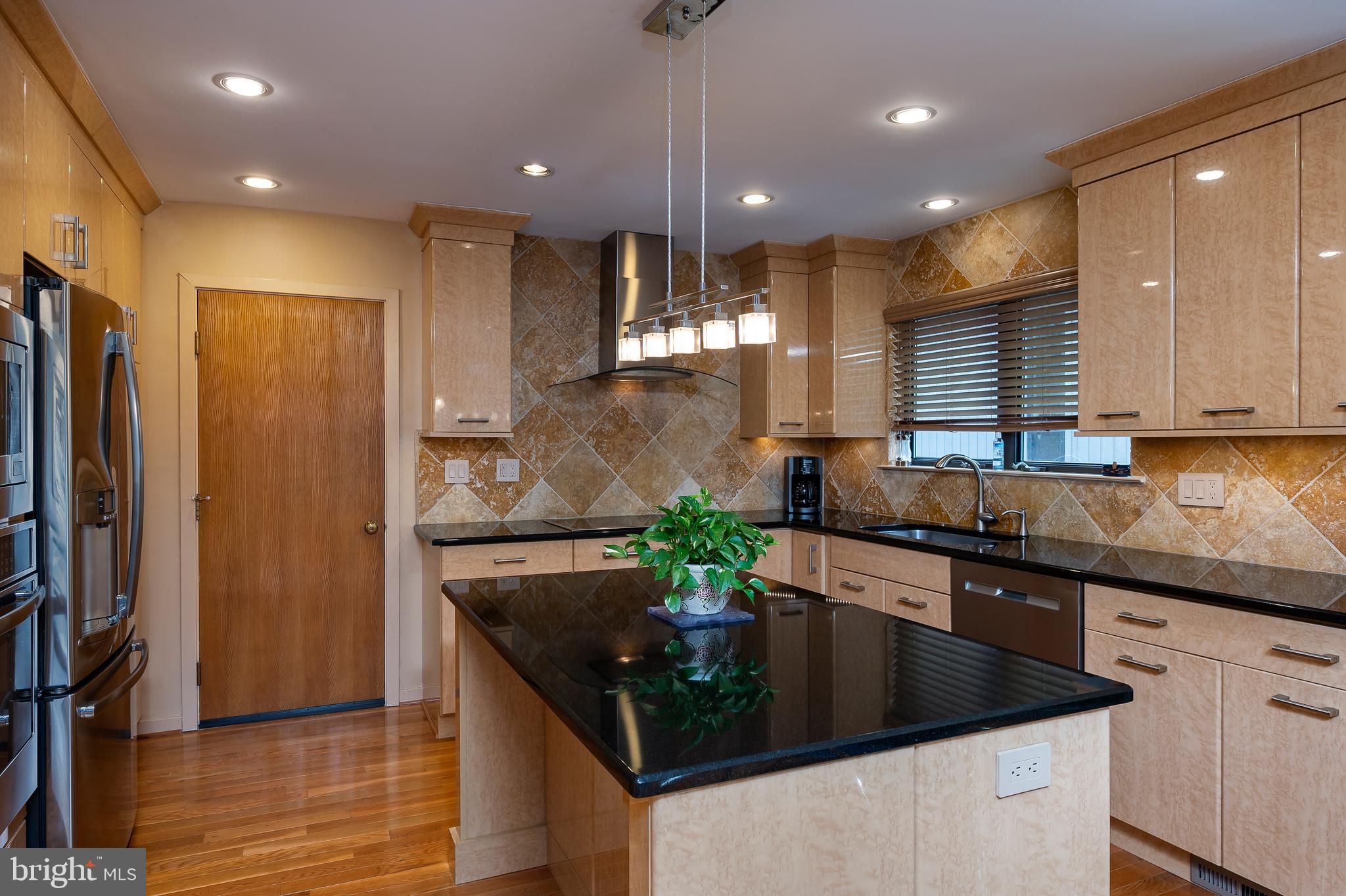 12159 Red Stream Way Columbia, MD 21044 - Photo 14 of 45 Kitchen