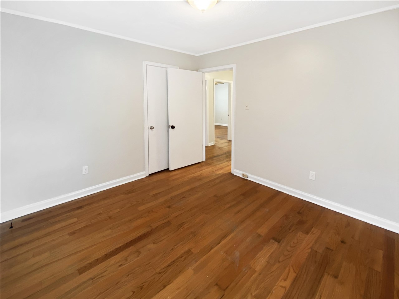 1283 Colonial Road Memphis, TN 38117 - Photo 14 of 22