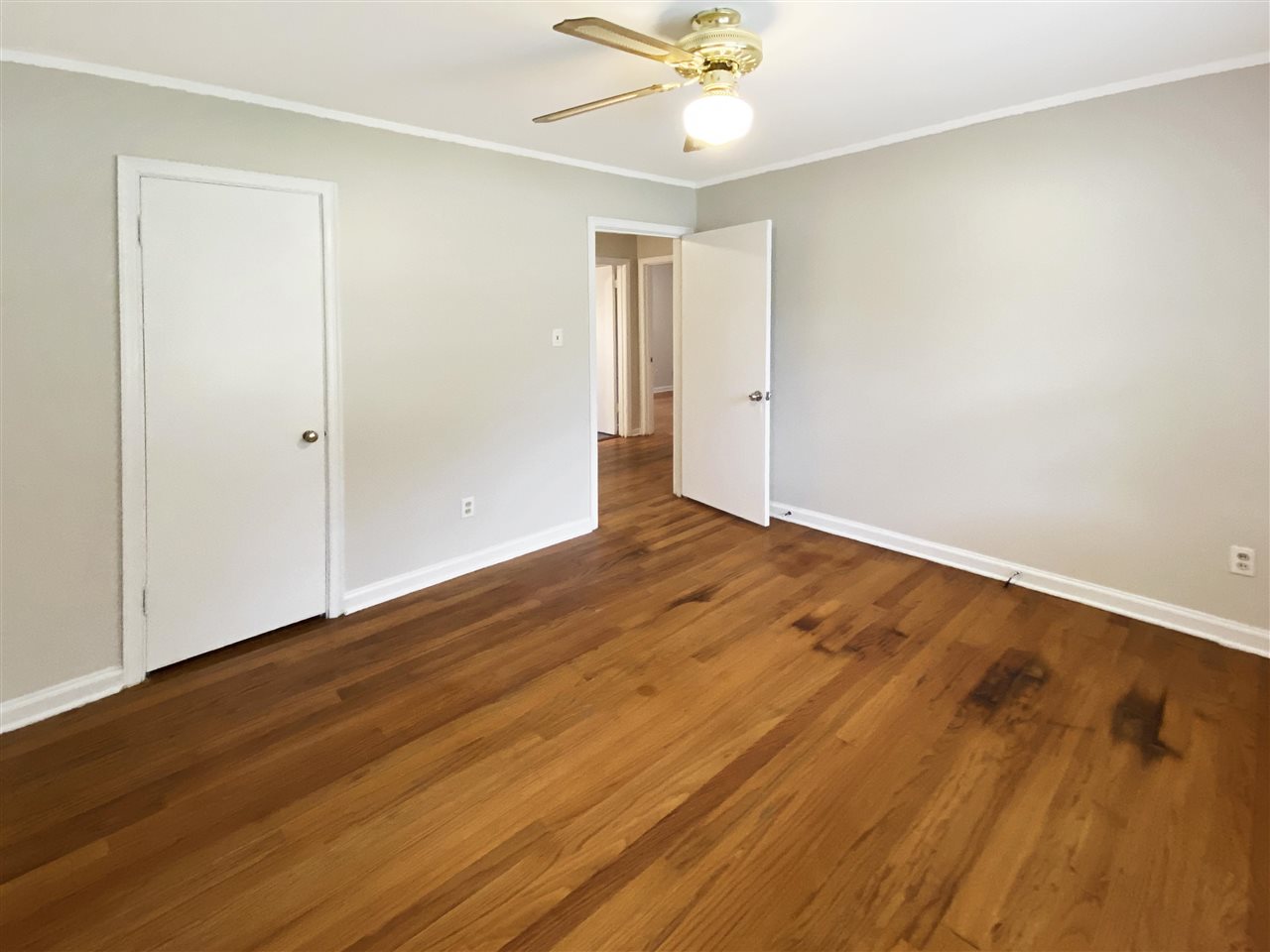 1283 Colonial Road Memphis, TN 38117 - Photo 15 of 22
