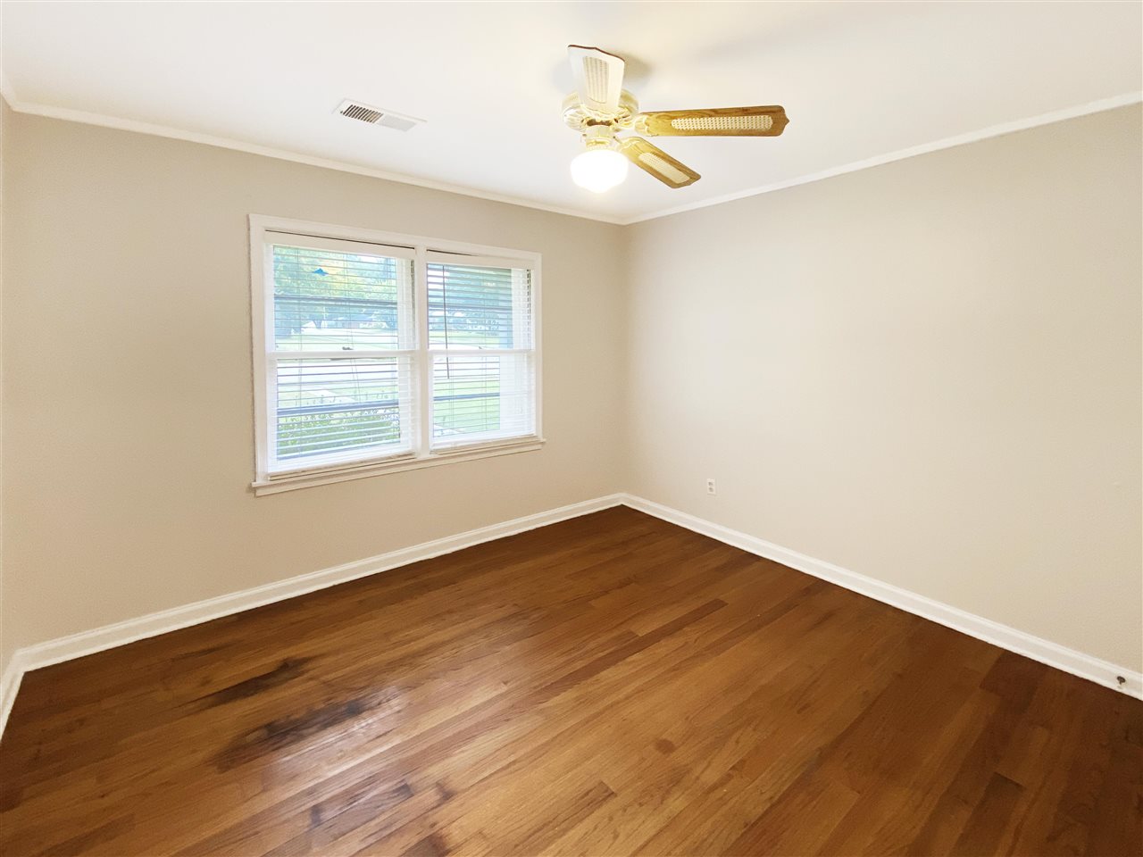 1283 Colonial Road Memphis, TN 38117 - Photo 16 of 22