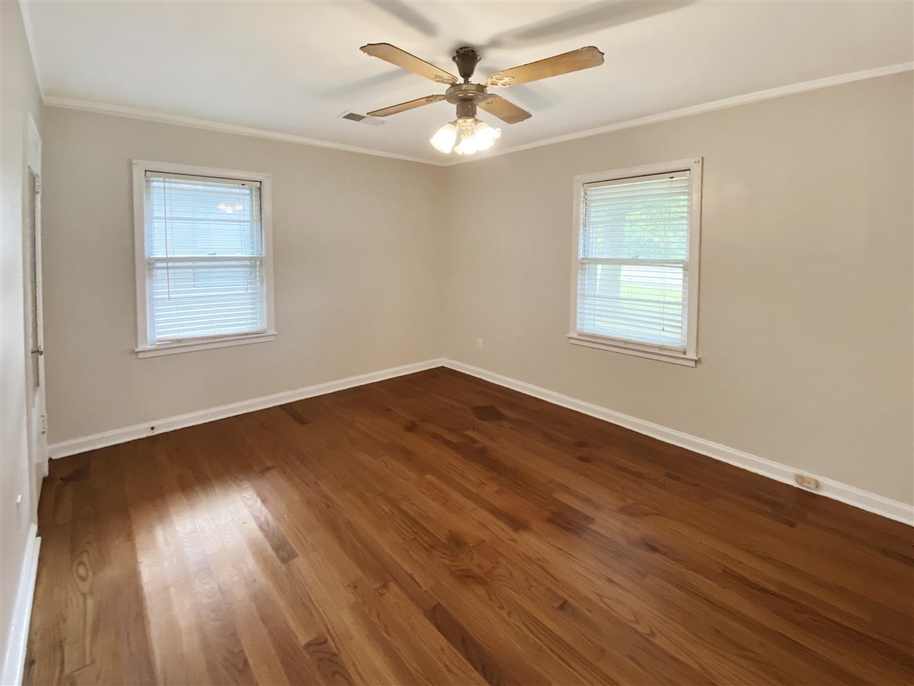 1283 Colonial Road Memphis, TN 38117 - Photo 18 of 22
