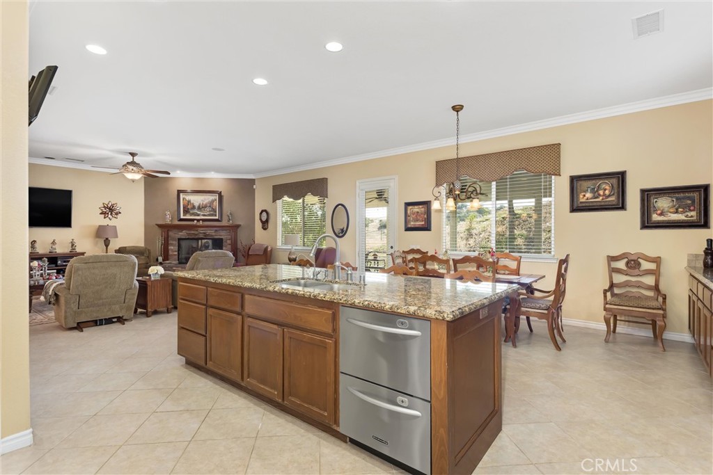 9841 Kehl Canyon Road Beaumont, CA 92223 - Photo 18 of 57 a kitchen with lots of counter top space
