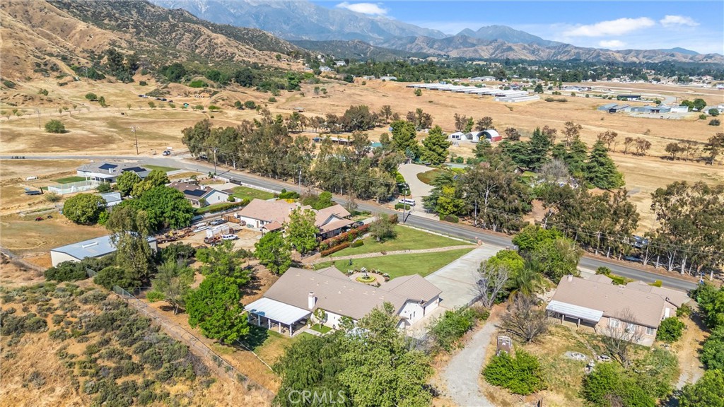 9841 Kehl Canyon Road Beaumont, CA 92223 - Photo 55 of 57 an aerial view of lake residential house and ocean view