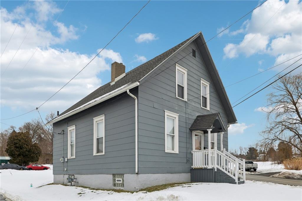 1203 Eastbrook Road New Castle, PA 16101 - Photo 2 of 24