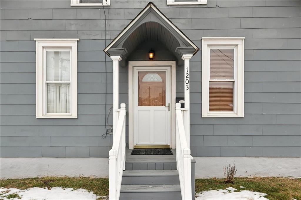 1203 Eastbrook Road New Castle, PA 16101 - Photo 3 of 24