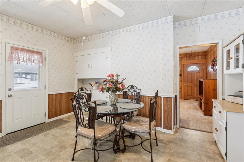 1203 Eastbrook Road New Castle, PA 16101 - Photo 6 of 24