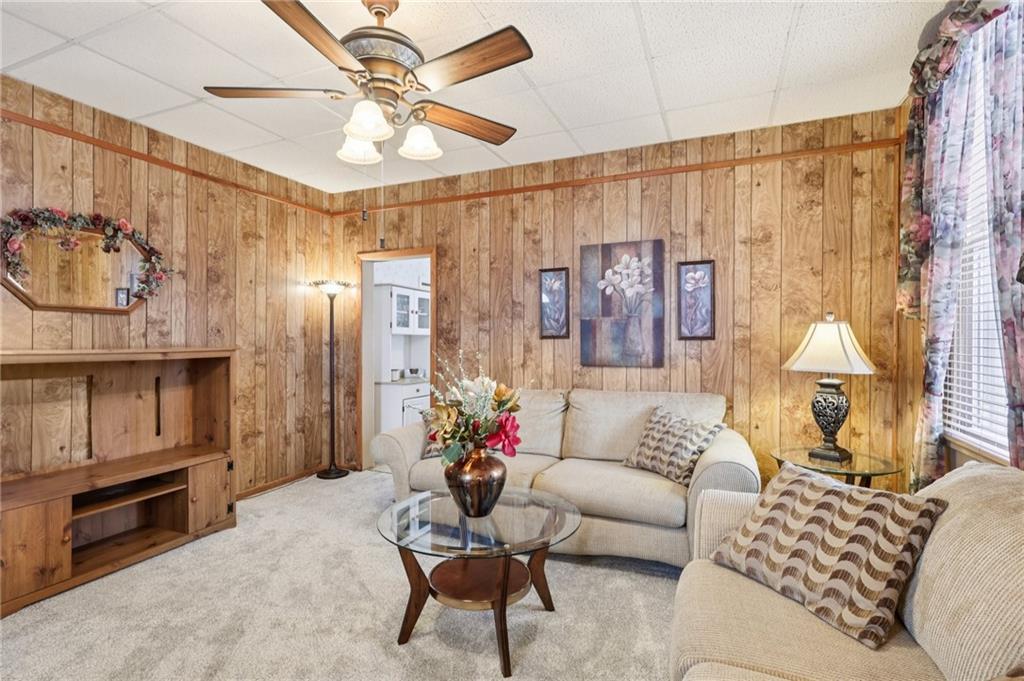 1203 Eastbrook Road New Castle, PA 16101 - Photo 9 of 24