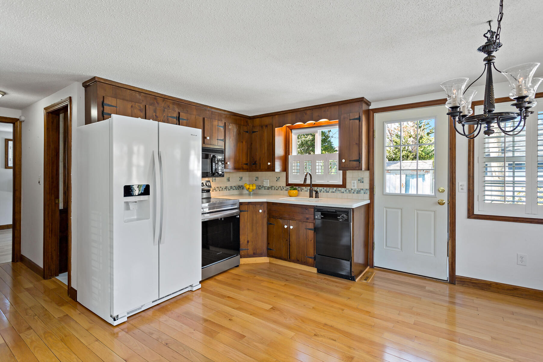 394 Old Stage Road Centerville, MA 02632 - Photo 9 of 33 09