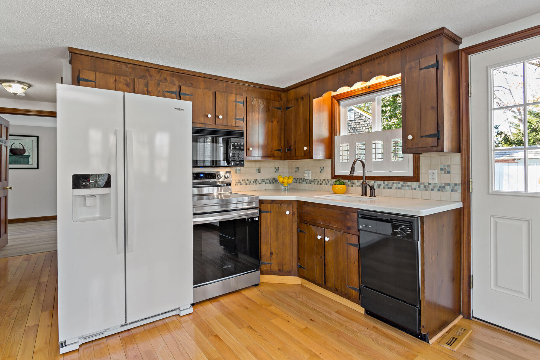 394 Old Stage Road Centerville, MA 02632 - Photo 10 of 33 10