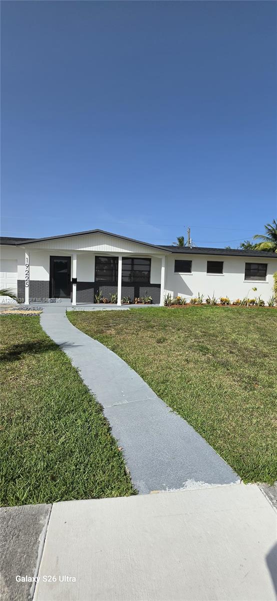 19225 Franjo Road Cutler Bay, FL 33157 - Photo 2 of 20