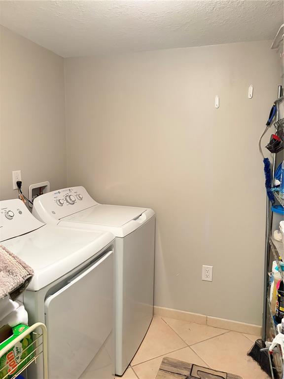 1225 Pine Ridge Circle West, Unit C1 Tarpon Springs, FL 34688 - Photo 16 of 17