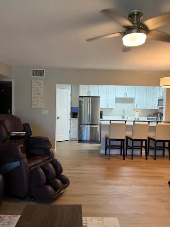 $2,000 | 1225 Pine Ridge Circle West, Unit C1, Tarpon Springs, FL 34688