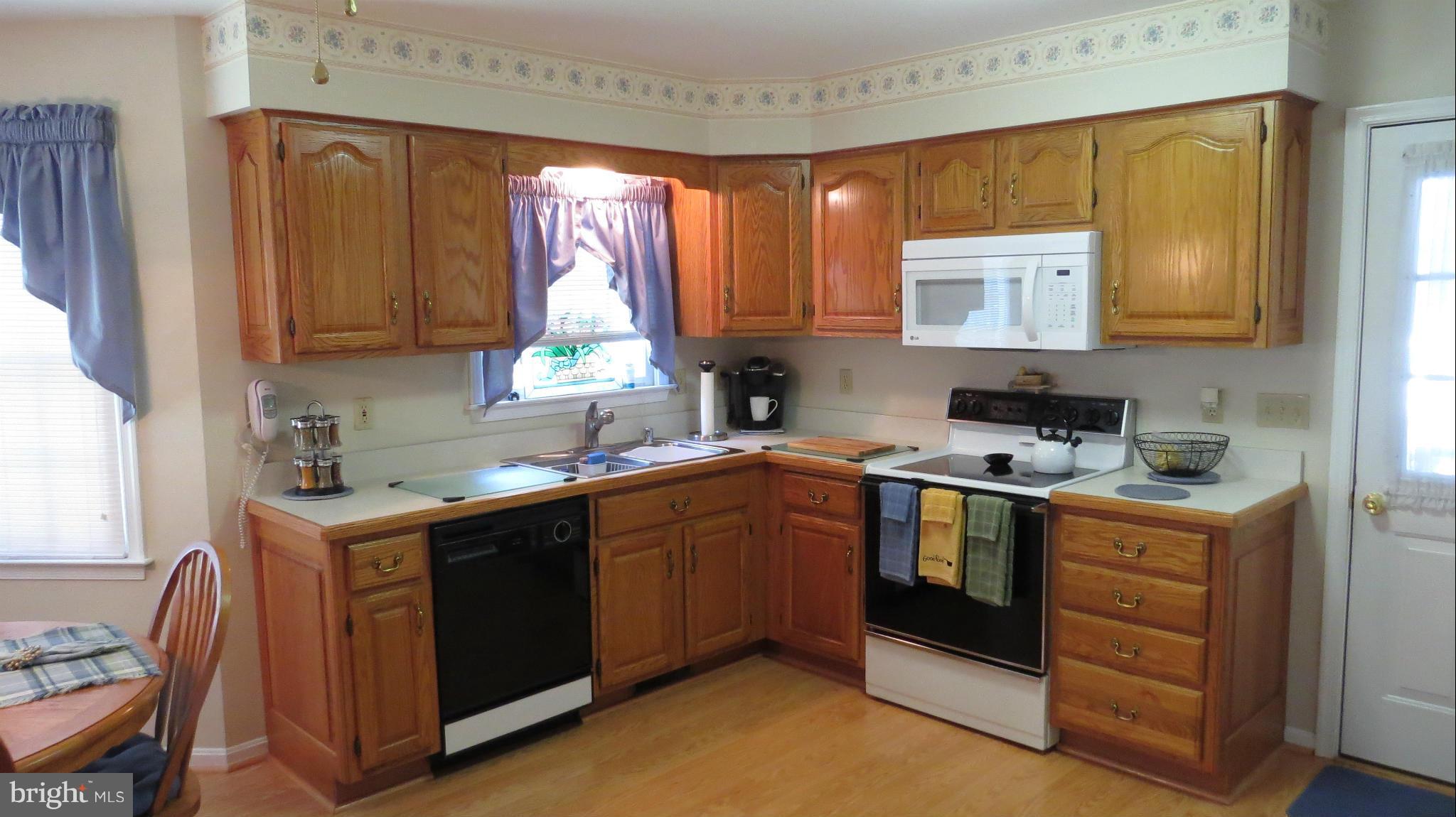 2095 Plum Point Road Huntingtown, MD 20639 - Photo 3 of 26 Kitchen