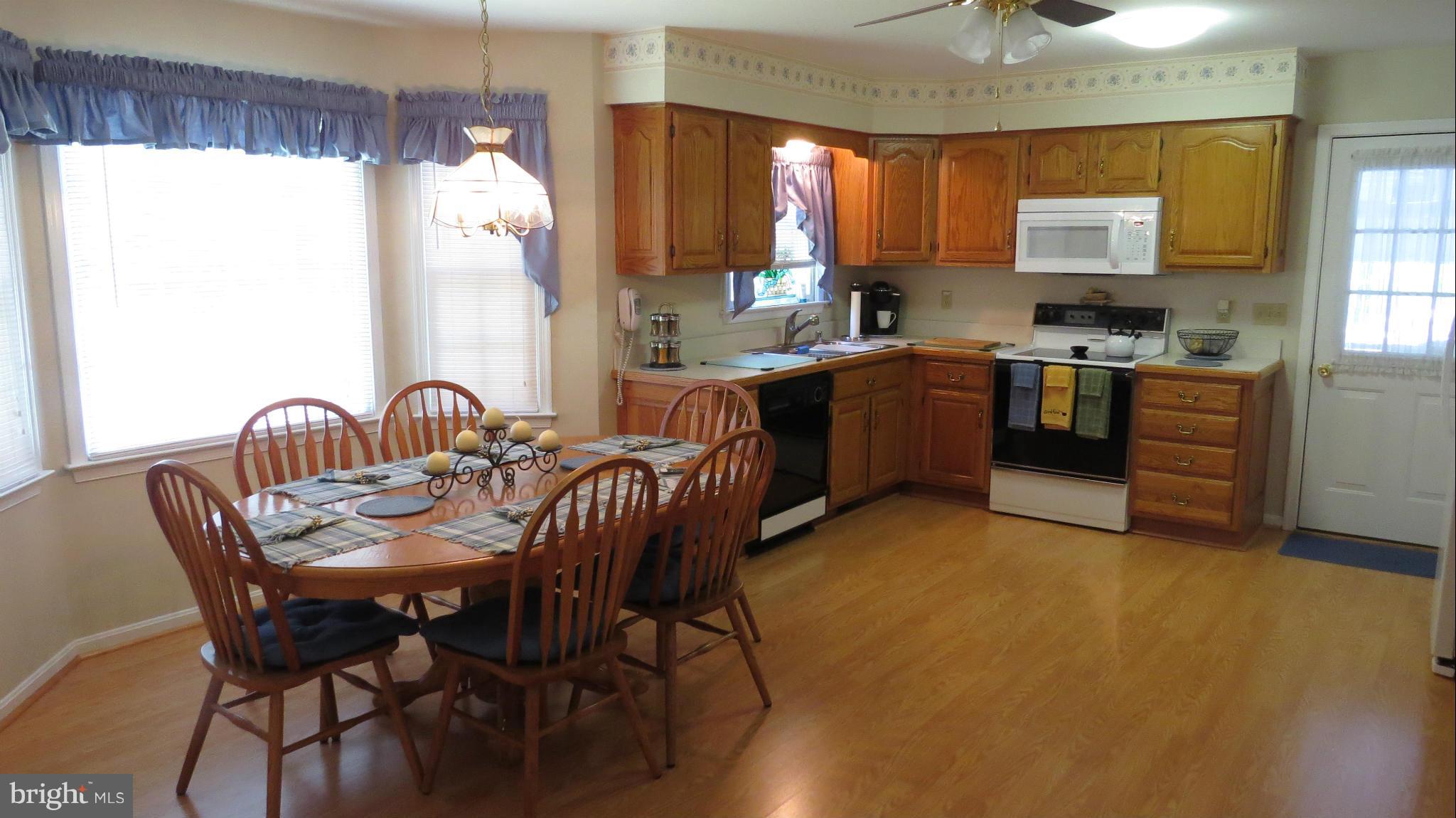 2095 Plum Point Road Huntingtown, MD 20639 - Photo 4 of 26 Kitchen