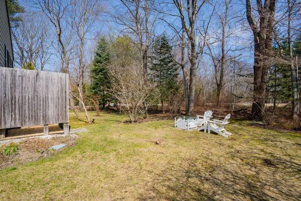 $925,000 | 2 Courtlynn Circle, Saco, ME 04072