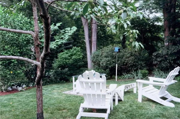 $925,000 | 2 Courtlynn Circle, Saco, ME 04072