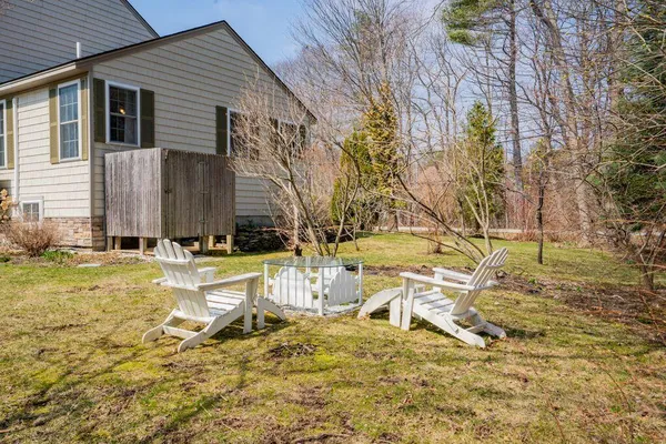 $925,000 | 2 Courtlynn Circle, Saco, ME 04072