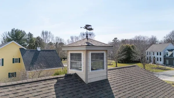 $925,000 | 2 Courtlynn Circle, Saco, ME 04072