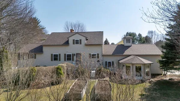$925,000 | 2 Courtlynn Circle, Saco, ME 04072