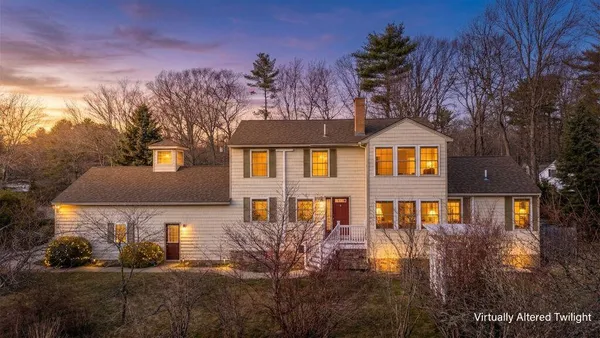 $925,000 | 2 Courtlynn Circle, Saco, ME 04072