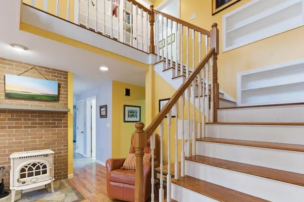 $925,000 | 2 Courtlynn Circle, Saco, ME 04072