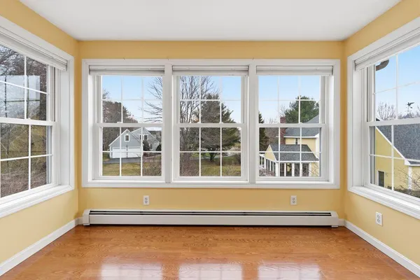 $925,000 | 2 Courtlynn Circle, Saco, ME 04072