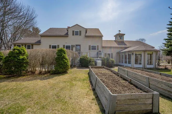 $925,000 | 2 Courtlynn Circle, Saco, ME 04072
